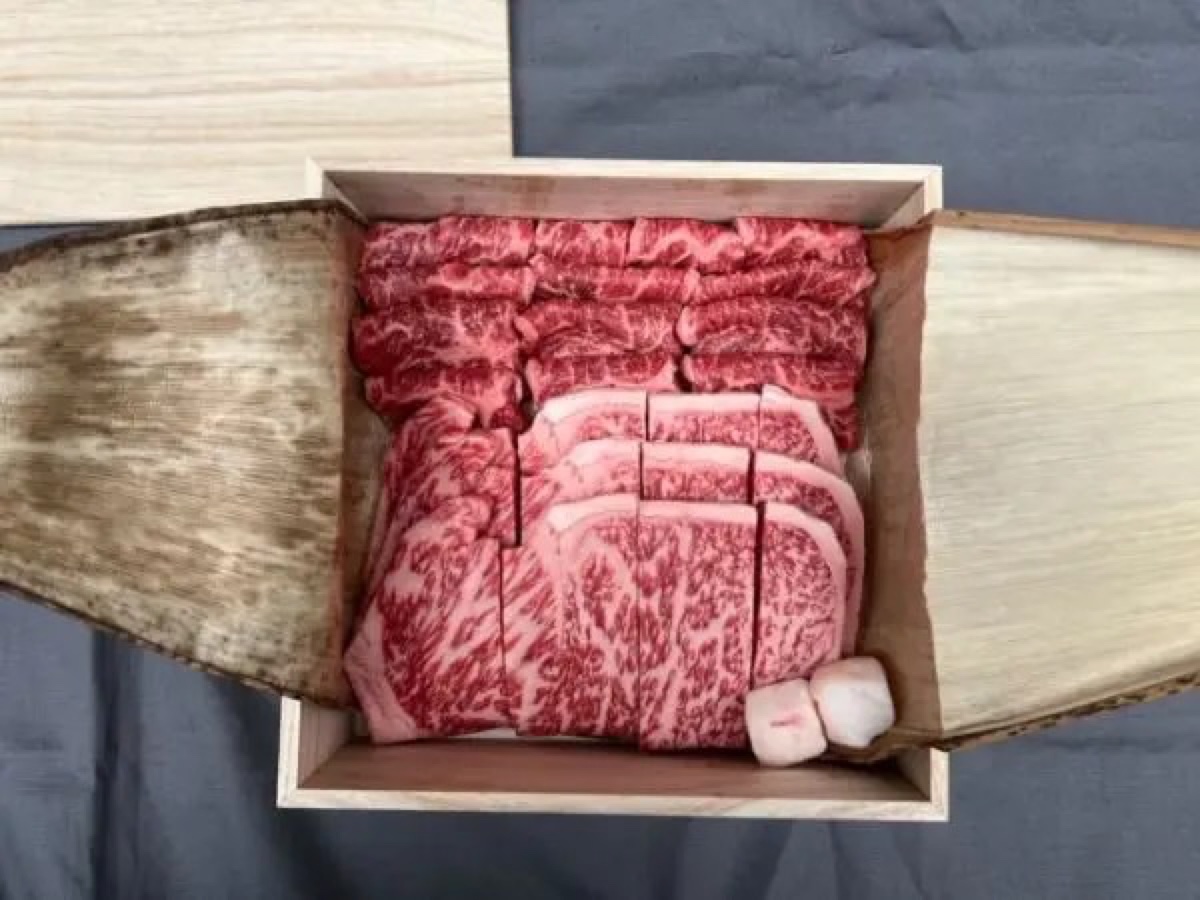 ロース＆サーロイン和牛焼肉セット 各300g 計600g